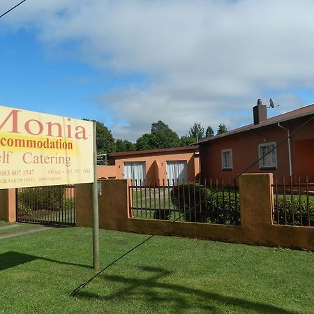 グラスコップ Monia Holiday Houseヴィラ エクステリア 写真